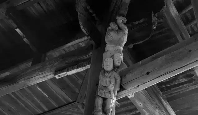 这个村庄一千年前建了个生态下水道，至今旱涝不惧