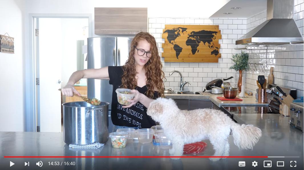 让狗狗便便黑又亮自制狗粮秘诀,自制狗狗去泪痕狗粮