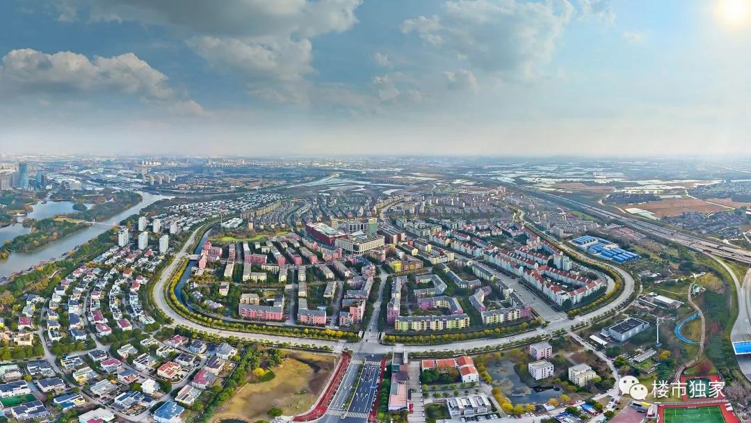 虹桥万科一线湖景房,万科145平叠墅