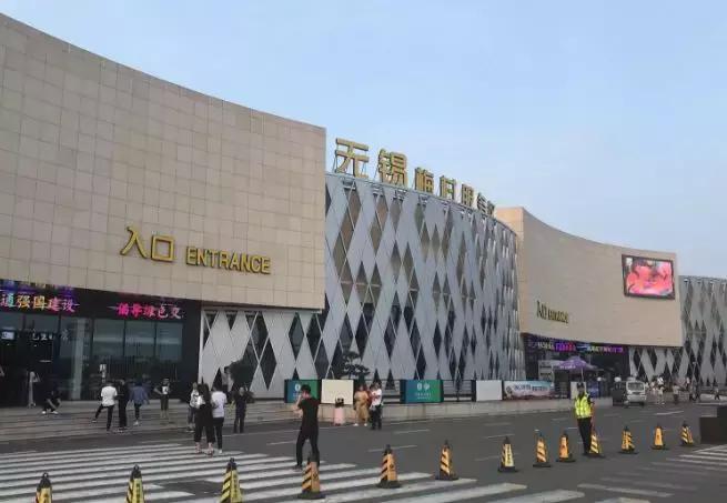 服务区为什么有女性专用停车位,服务区女性专用停车区