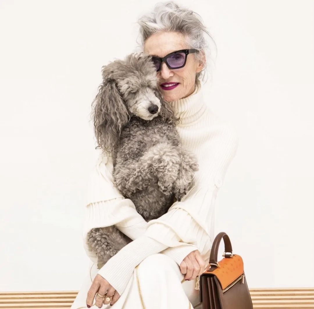 麦当娜50岁时穿衣打扮,61岁麦当娜自曝秀出美貌不减年华