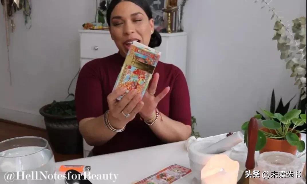 囤老干妈、手机壳、黑人牙膏，外国人为啥这么痴迷中国小商品？