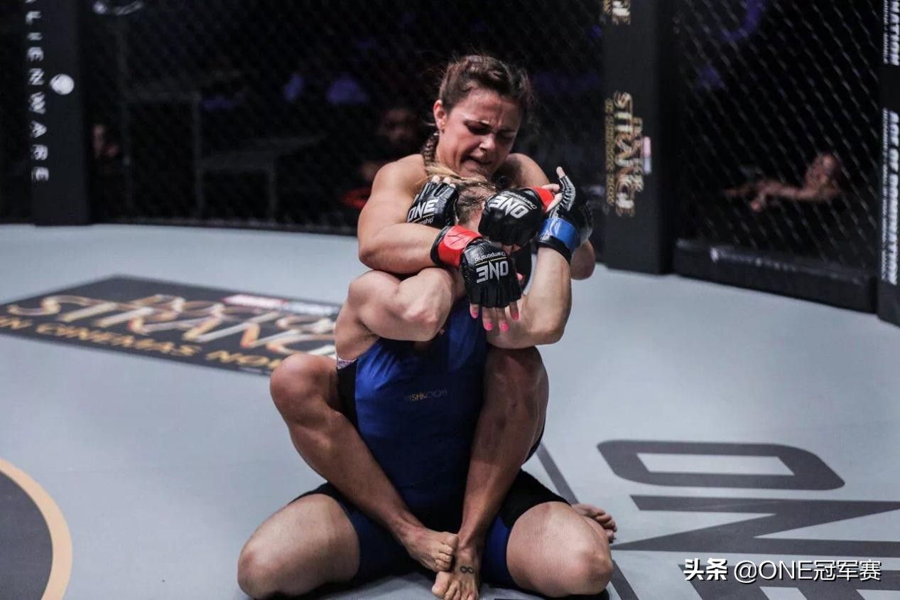 征服不服！柔术女王的格斗简史