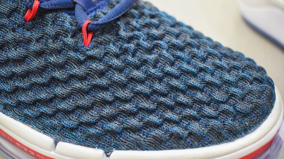 言足斋·测评丨Alphadunk:并不乐观的“头阵”