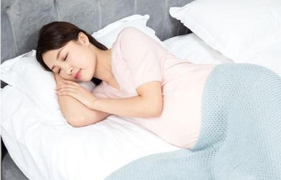 胎宝宝睡眠时间一般是多久,胎宝宝睡眠时间和孕妈一样吗