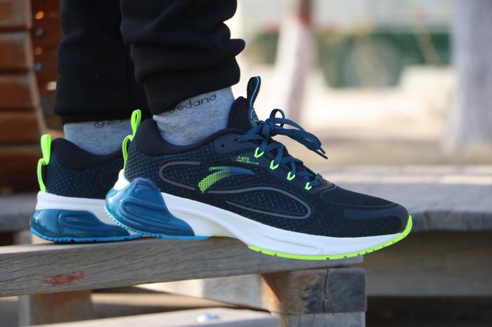 安踏零跑和安踏马赫有什么不同,安踏国潮与安踏是同一个品牌吗