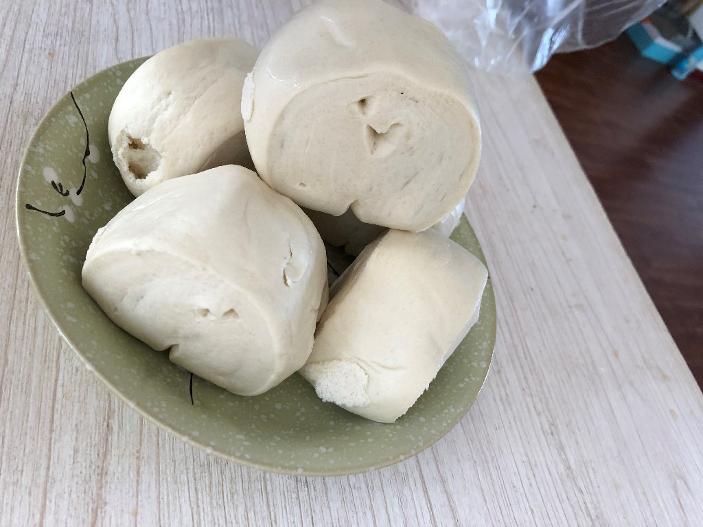 蒸馒头为什么个别会有气死馍,鬼捏馍民间预示着什么