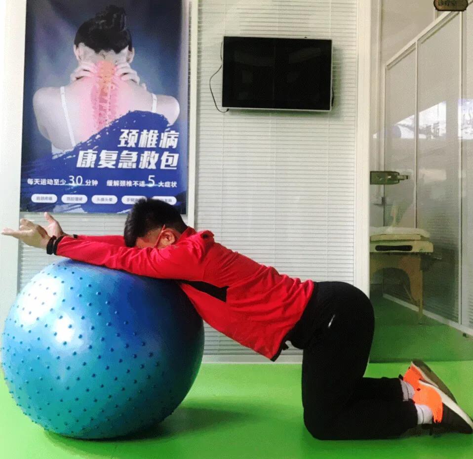 世界脊柱日别再忽视脊柱问题,一套很实用的腰椎病自我矫正方法