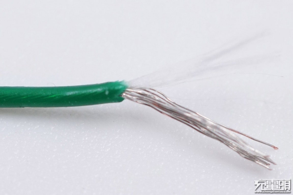 小米移动电源330000mh快充版拆解,小米c口数据线拆解