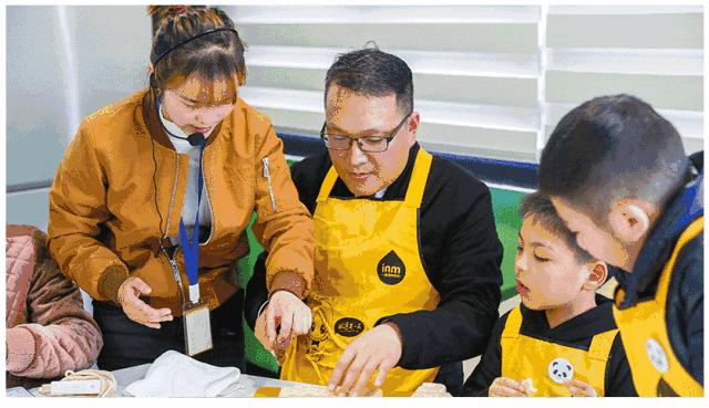 抓住假期的尾巴带上娃来一场露营,假期小尾巴带孩子去哪里玩