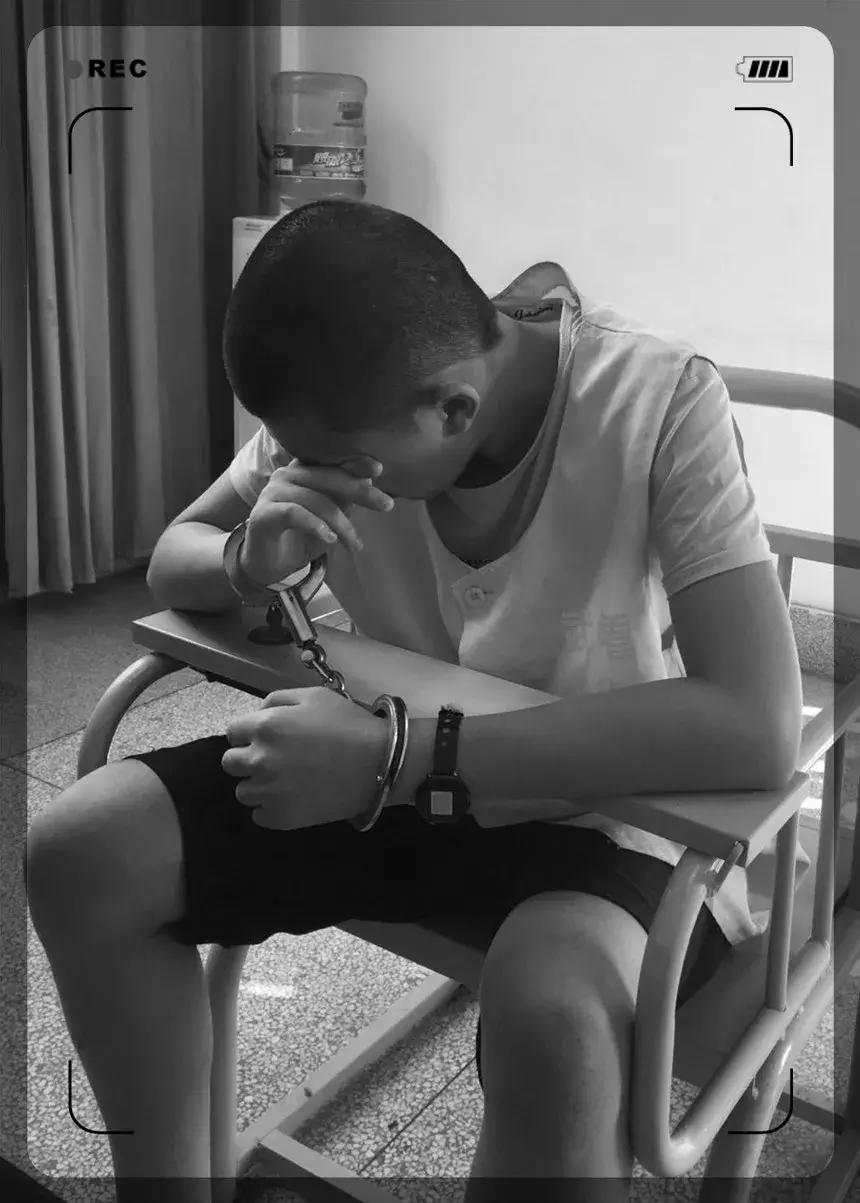 15岁少年强奸7岁女童后推下25楼，其父：孩子我不管！