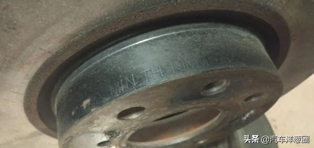 车子保养除了换机油还要注意哪些,汽车换油保养自己动手