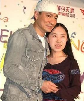 当年追刘德华的杨丽娟现在如何,刘德华帮杨丽娟还清所有债务了吗