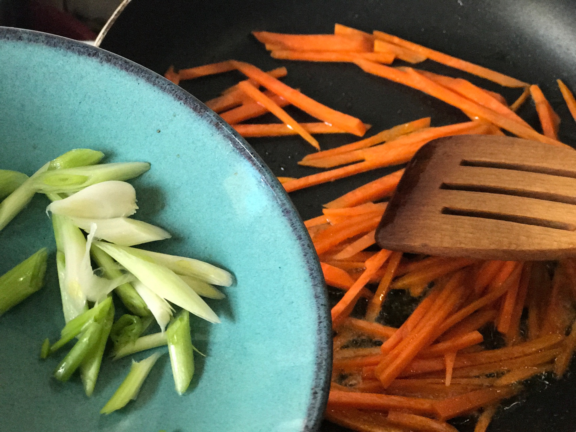 打豆浆的豆腐渣别浪费,做豆浆豆腐渣需要一起煮嘛