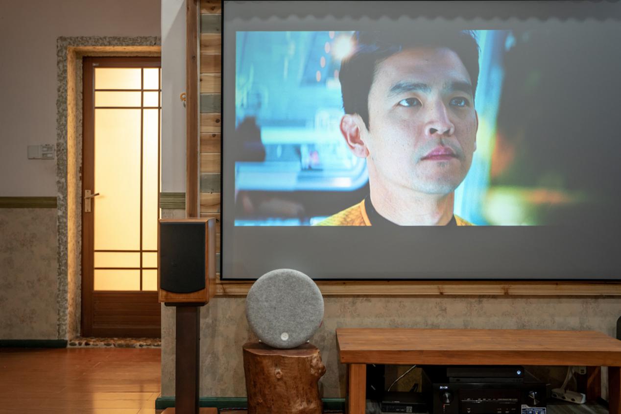 智能投影幕布,微投影坚果