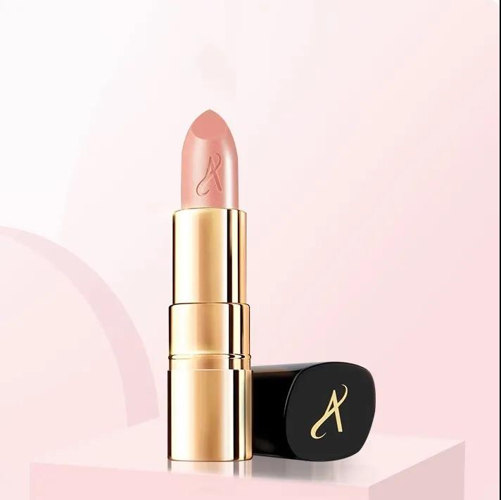 唇部特别干燥是什么原因,唇部发黑发乌起皮干燥怎么办