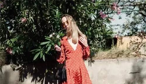 半身法式碎花裙怎么搭配好看,法式碎花裙搭配图片大全