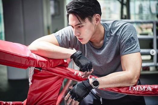 贝克汉姆油头男士发型,贝克汉姆同款发泥