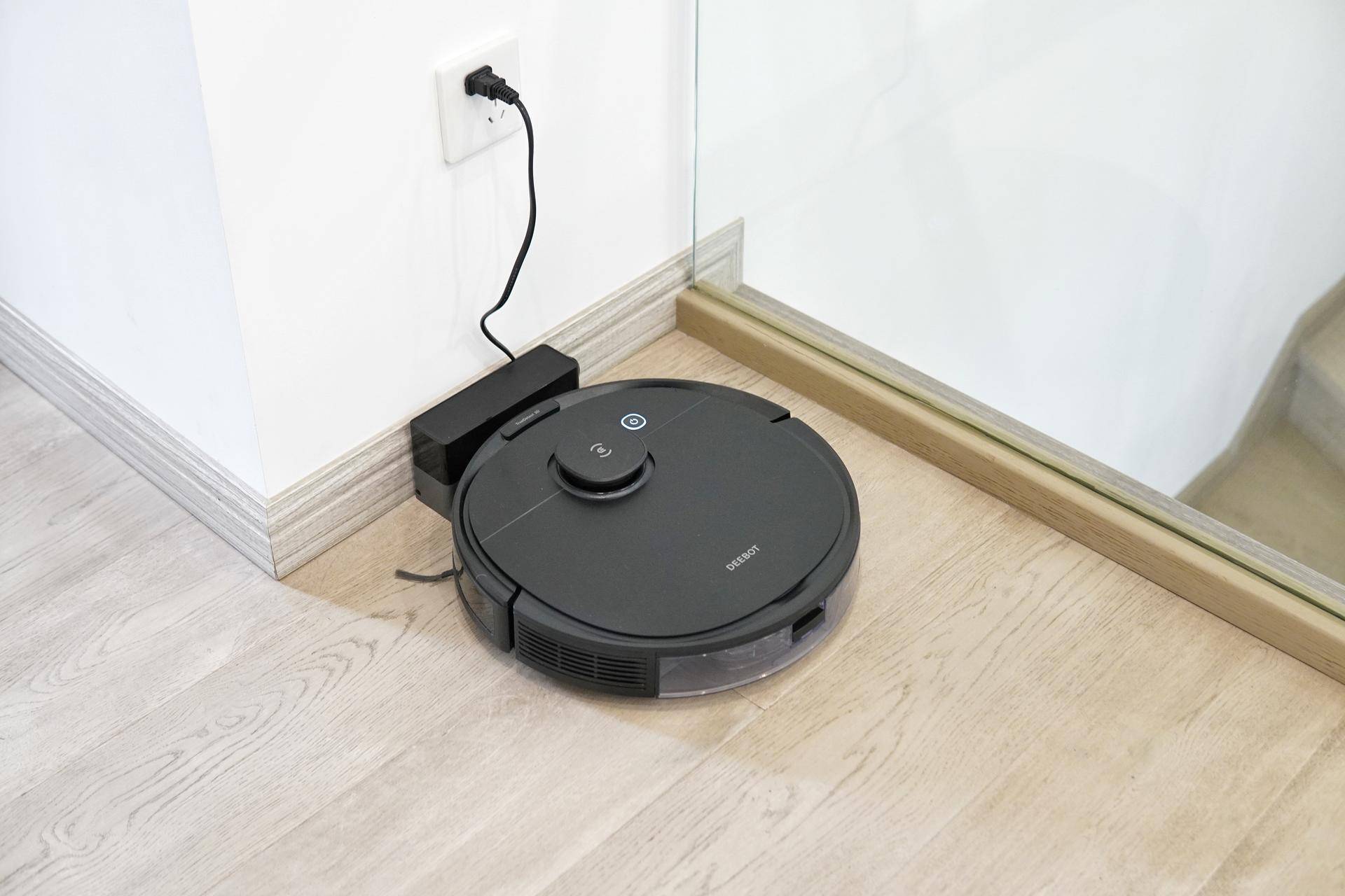 能扫能拖还能除菌?科沃斯地宝DEEBOTN8PRO评测