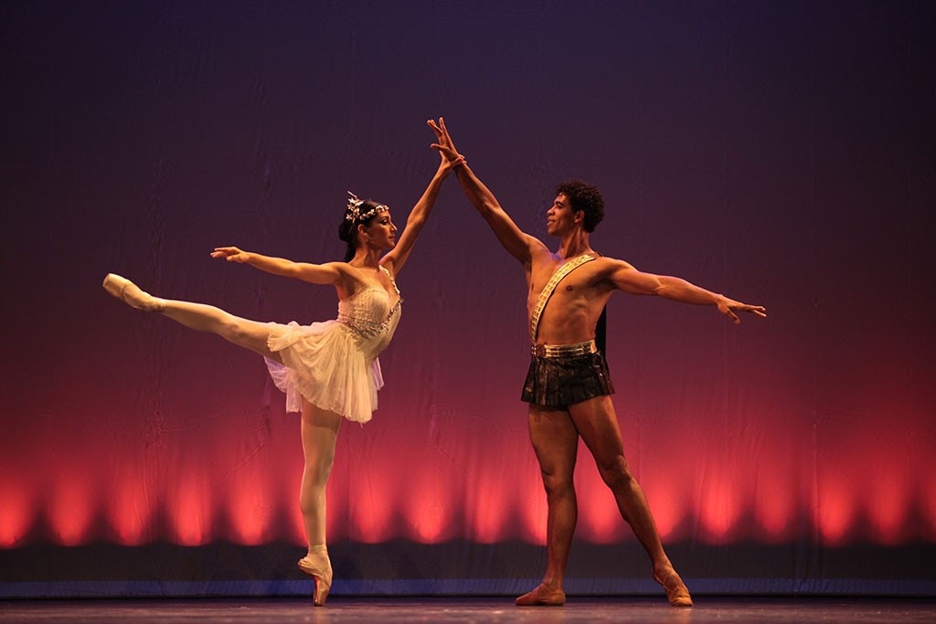 卡洛斯阿科斯塔芭蕾舞舞者,卡洛斯阿科斯塔芭蕾舞电影