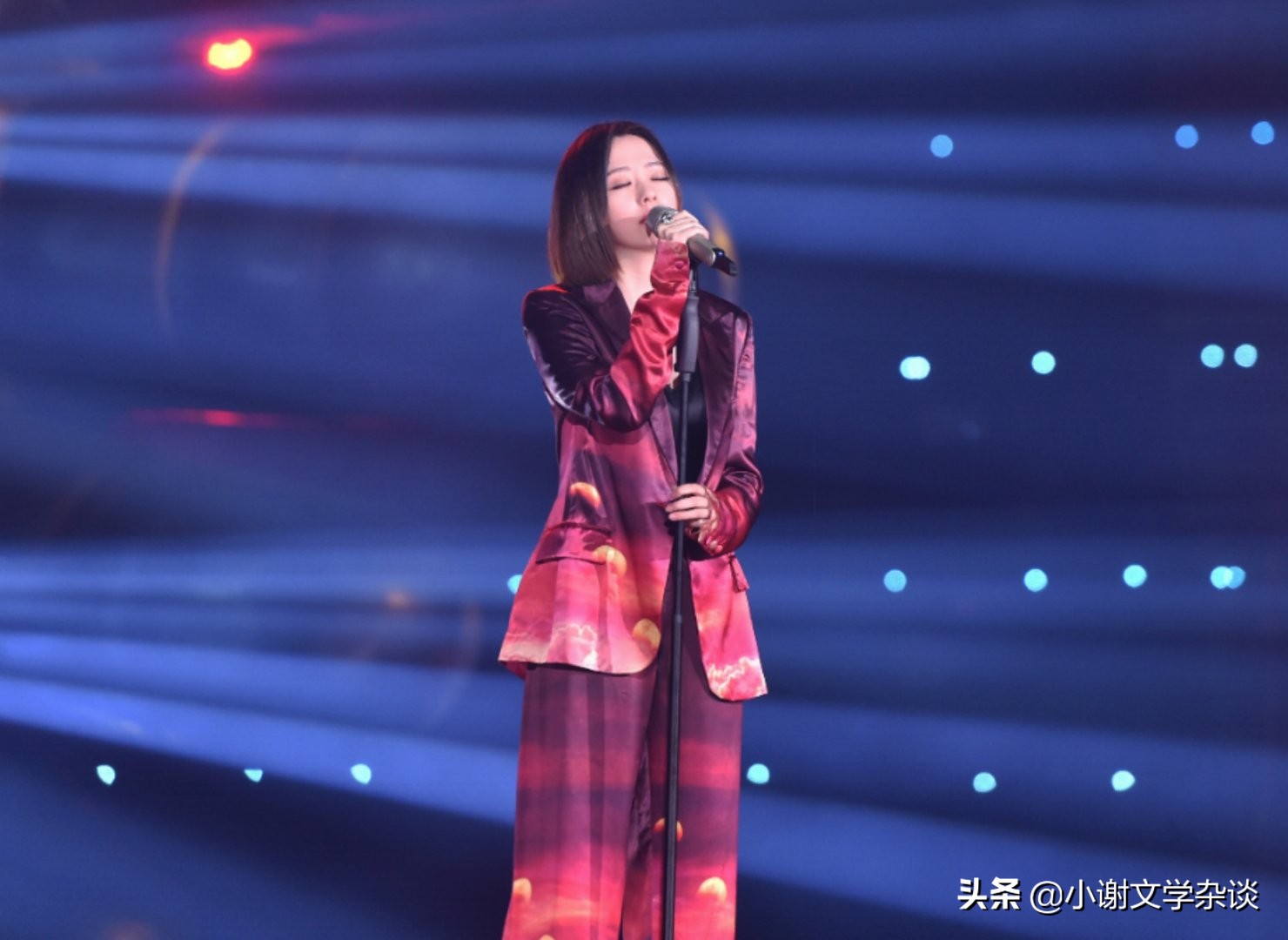 张靓颖当众表白,张靓颖与胡彦斌之间的关系