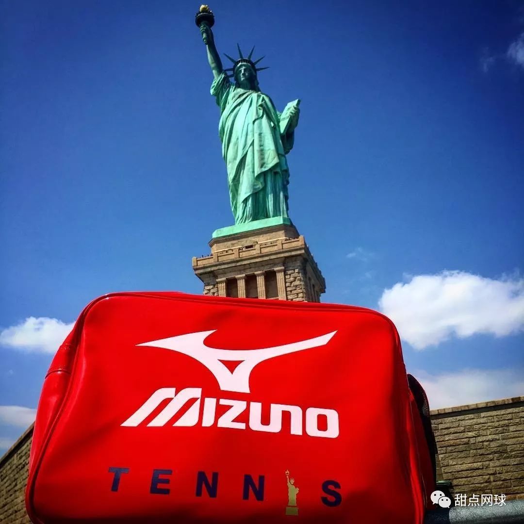 甜点君,美津浓足球鞋wave系列评测