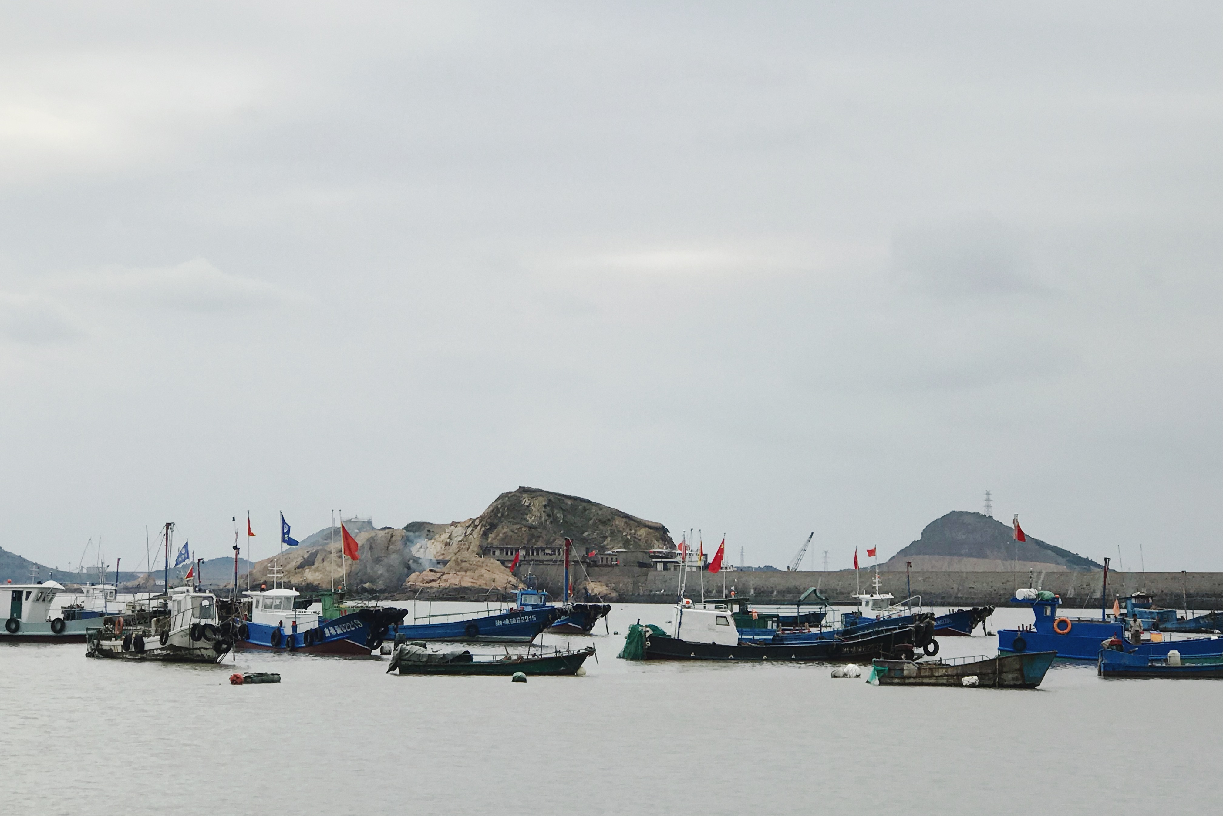 圣托里尼海岛旅游攻略,圣托里尼的绝美海岛