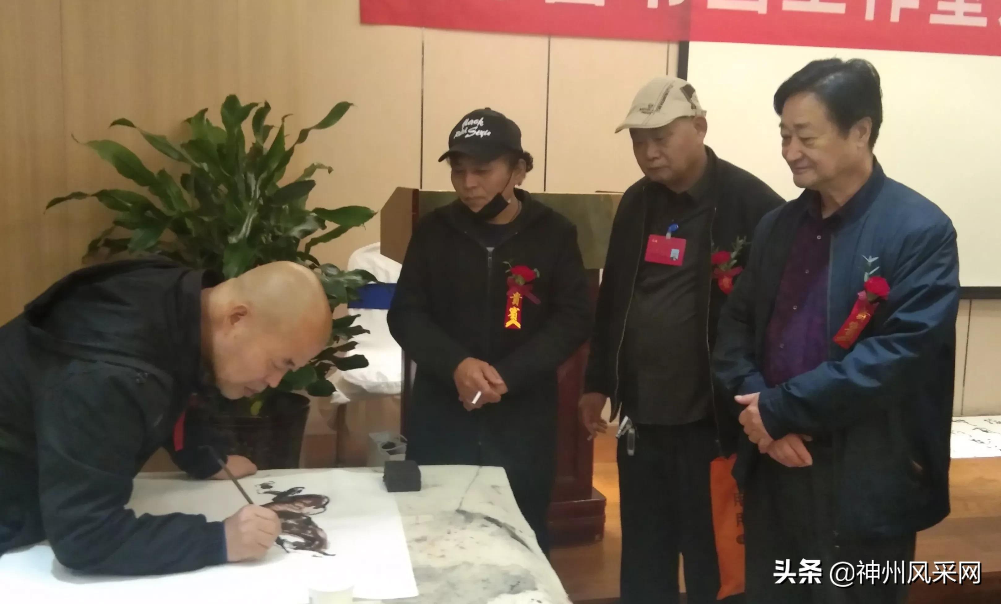 【神州头条】祁雷书画工作室一周年庆典座谈会在咸阳长安酒店举行