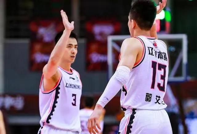 郭艾伦谈换帅,郭艾伦一个人扛起了辽篮大旗