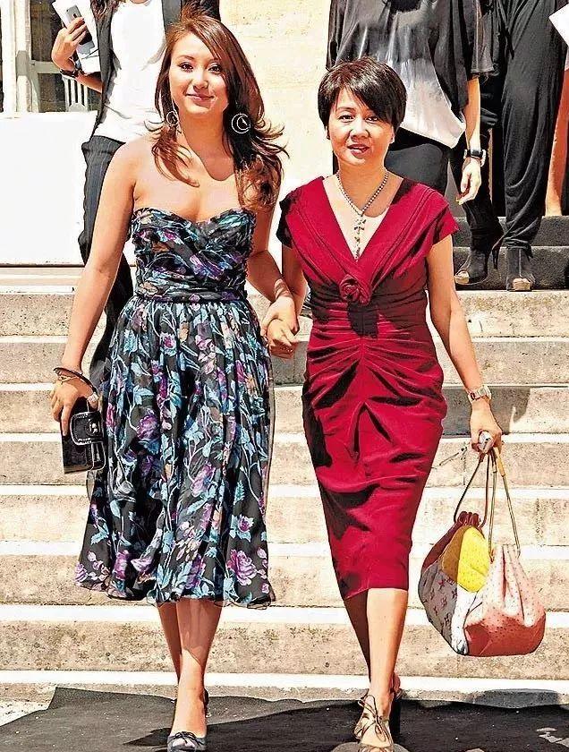 陈婉珍从护工到赌王三太太,赌王三太陈婉珍怎么上位的