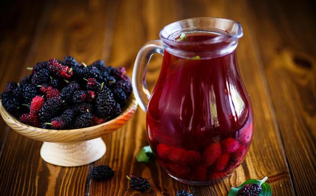 养肝的人建议少吃这2种水果,想要养肝建议常吃这4种水果