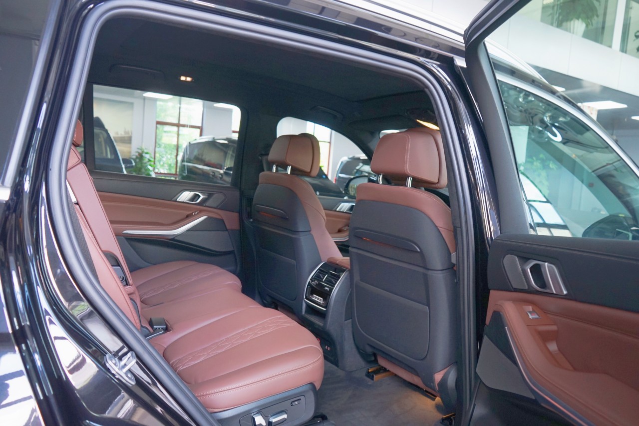 为什么同样的车型都不同配置,为什么同样配置的车比4s店优惠高