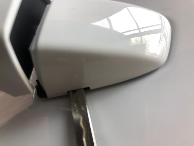 迈腾没电了机械钥匙也打不开,迈腾车钥匙没电咋开门