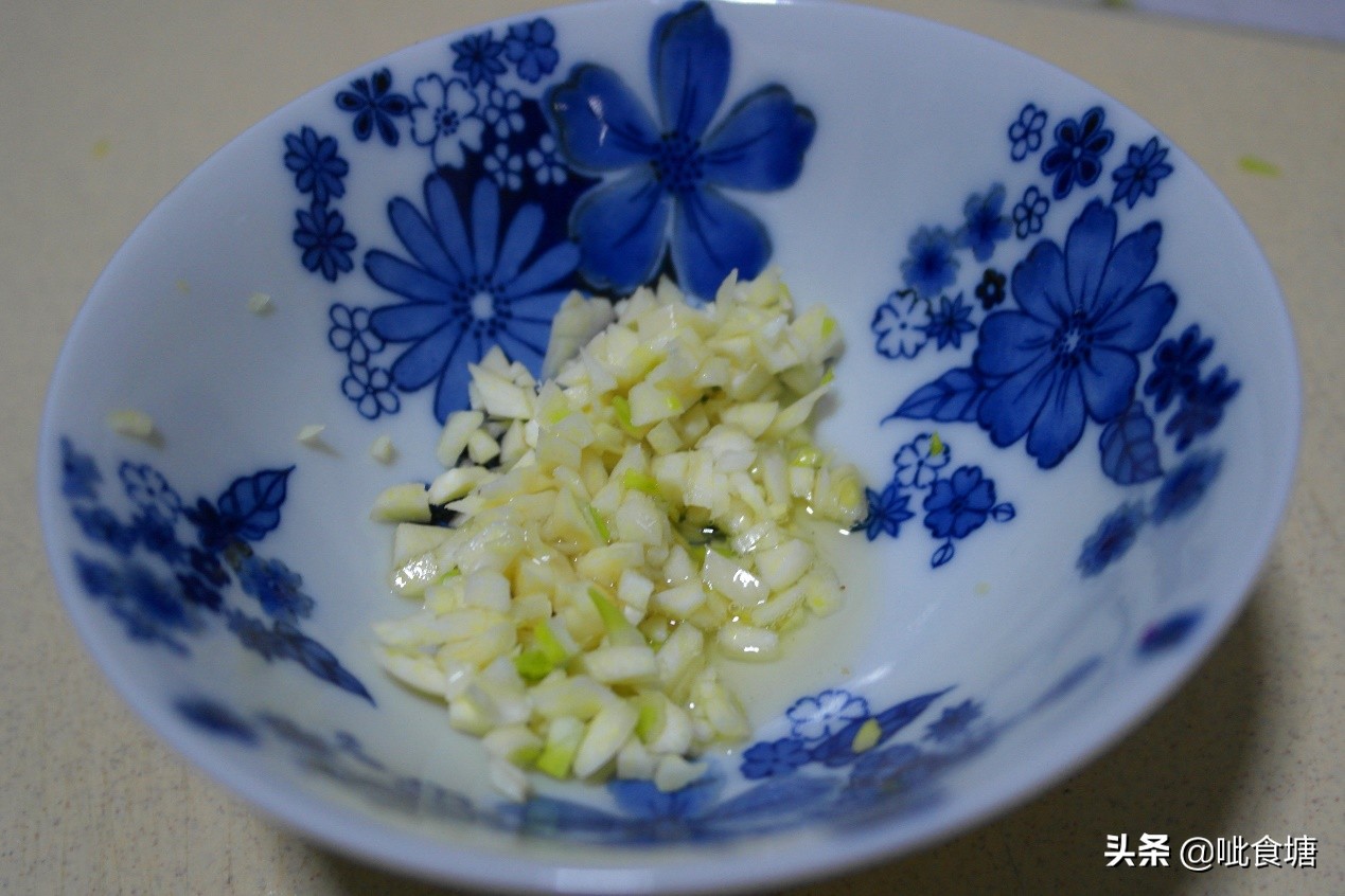 清蒸鲳鱼蒸多少分钟最好,清蒸鲳鱼一般蒸几分钟