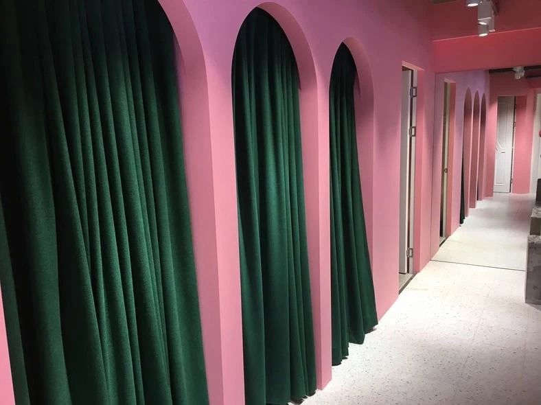 比supreme还好的平价潮牌,和supreme差不多的潮牌