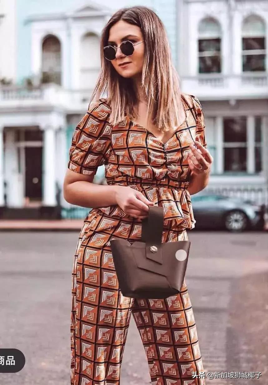 新加坡首位被环球签约艺人,新加坡形象代言人