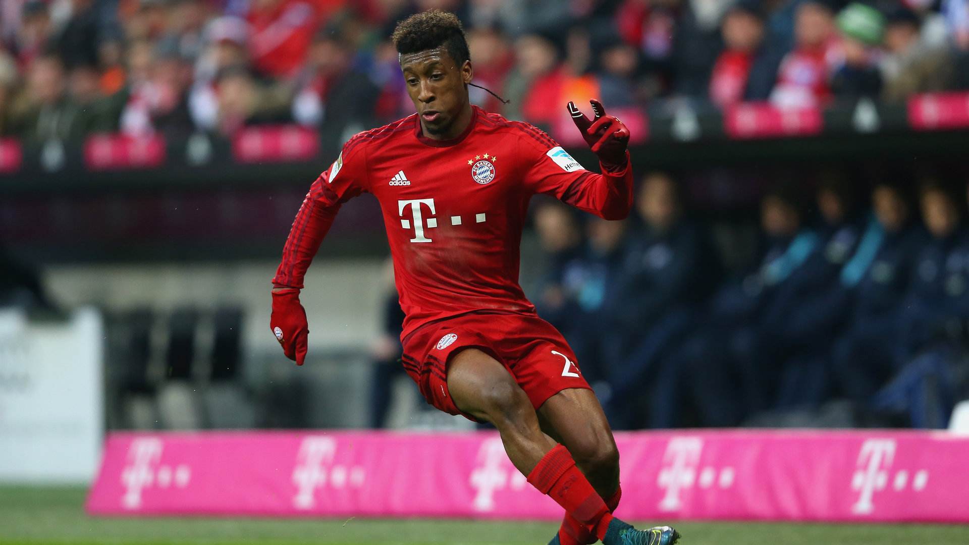 足坛历史100大球星排名本泽马,足坛第一人贝尔