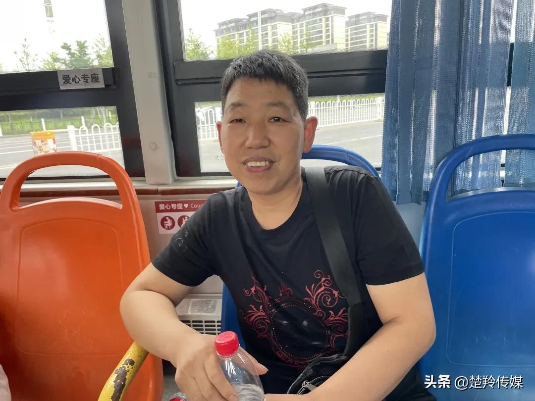 姚明2米36巨人,2米34巨人比姚明还高