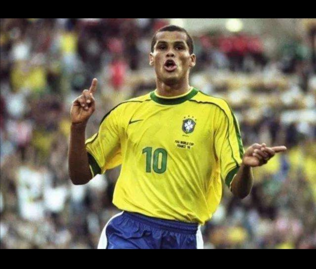 世界足坛奖杯都有哪些,世界足坛十大巨星排名