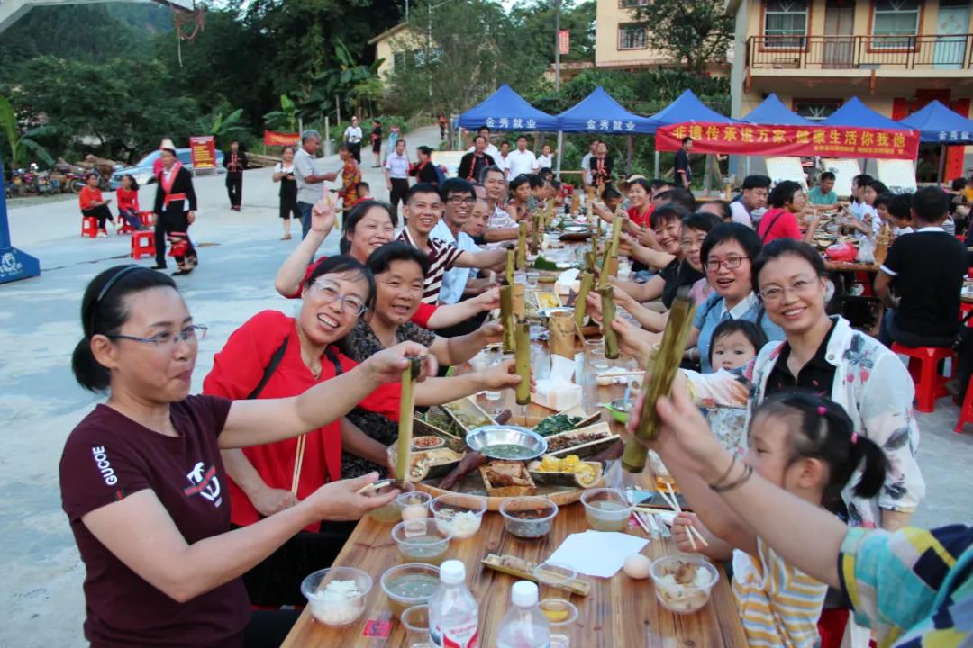 金秀瑶寨非遗集市,金秀瑶族特色文化展示