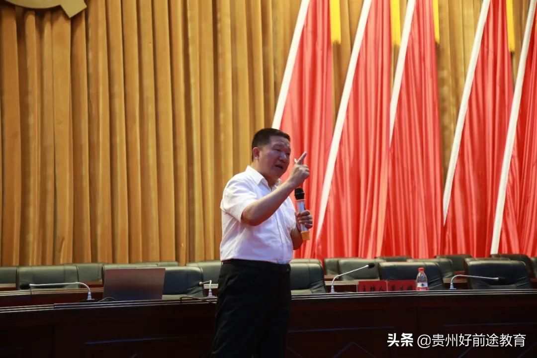 魏书生全国知名教育家视频,全国著名教育专家魏书生