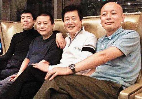 王朔白岩松骨子里的做作,王朔评白岩松骨子里的做作