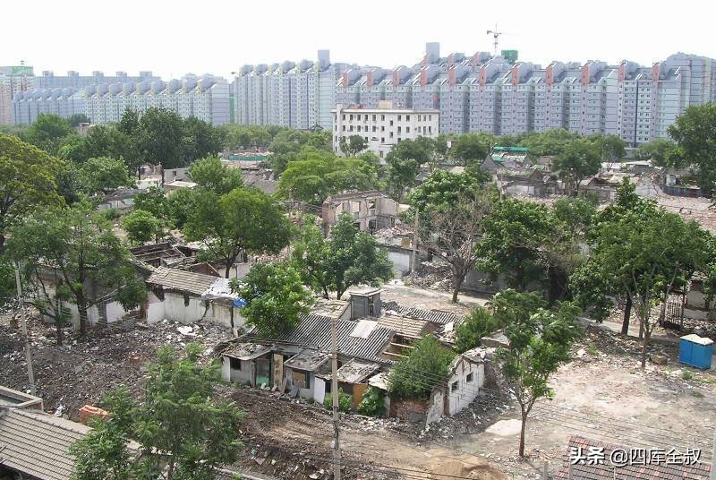 北京市崇文区花市大街上堂子胡同,北京80年代老楼拆迁吗