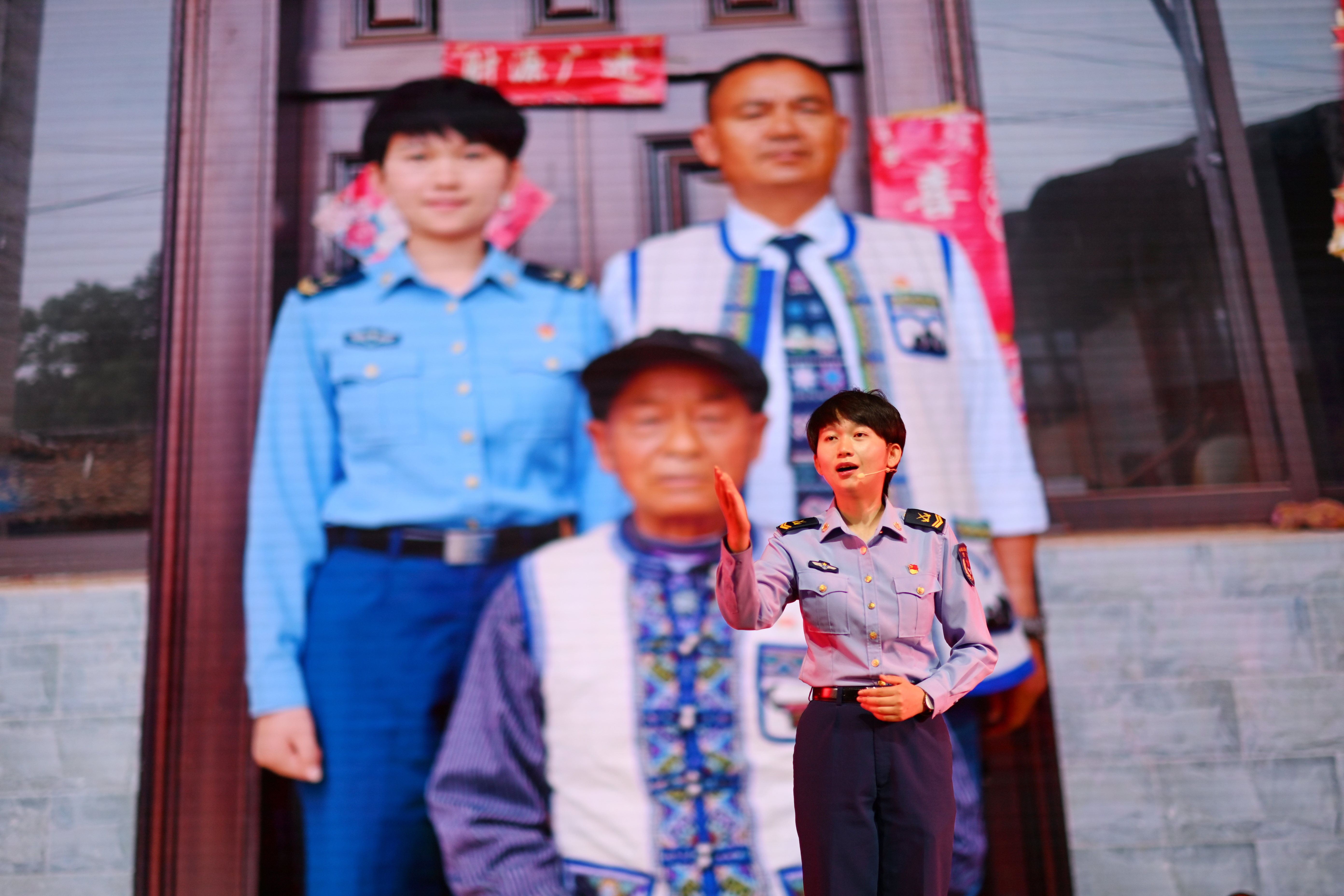 强军故事绽放*党**性光芒