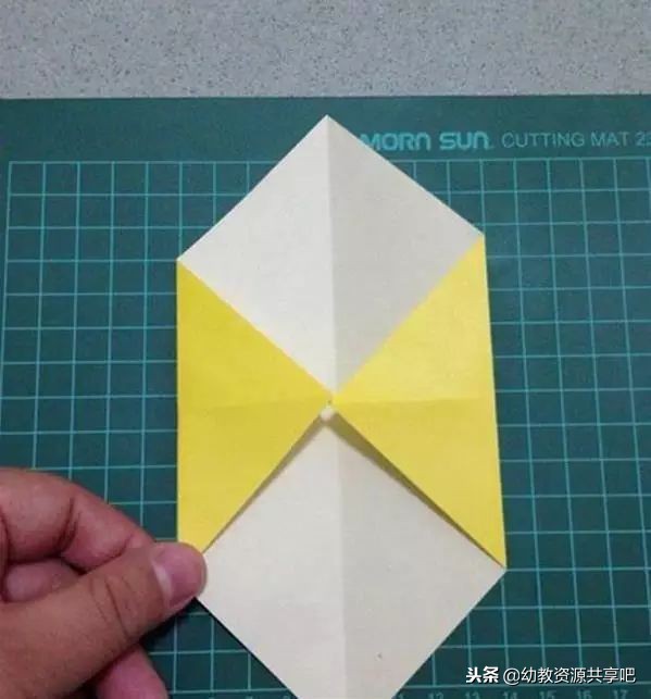 幼儿园关于春节的手工灯笼,2022春节灯笼手工制作10000种