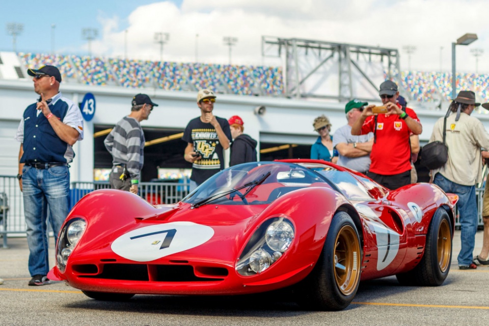 也只能给你洗洗眼!法拉利高级定制项目车型大赏