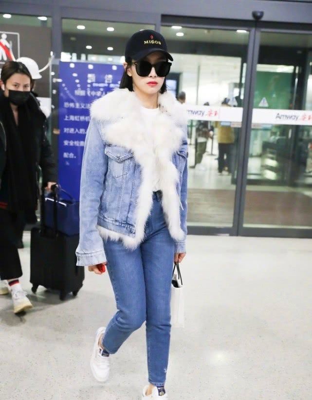 杨超越时尚服装仙气,杨超越可爱风穿搭