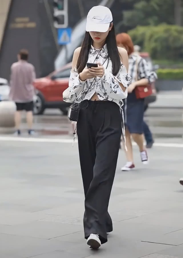 今年夏天即将流行的穿搭橘色,今年夏季穿搭流行颜色显白