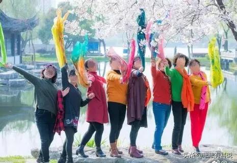 韩国大妈头发型图片,日本大妈发型变化