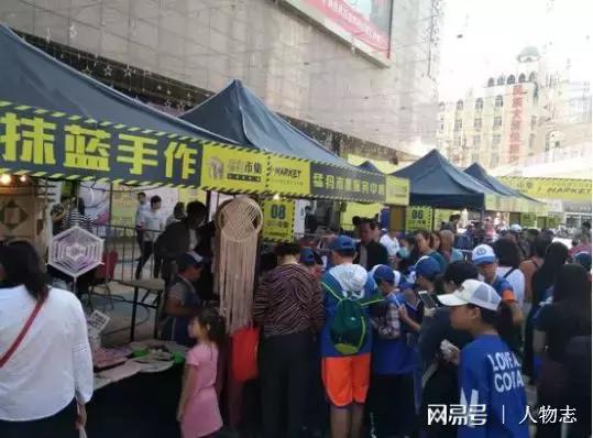 一个人出去有点无聊,一个人出去玩无聊吗